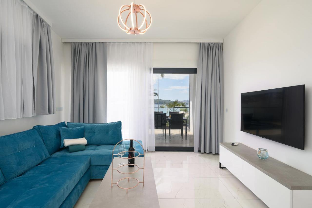 Palm Springs Apartment Трогир Екстериор снимка