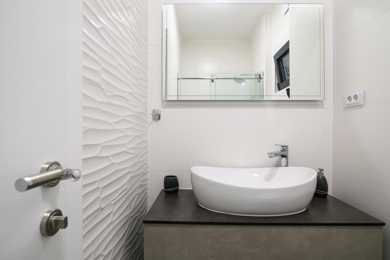 Palm Springs Apartment Трогир Екстериор снимка
