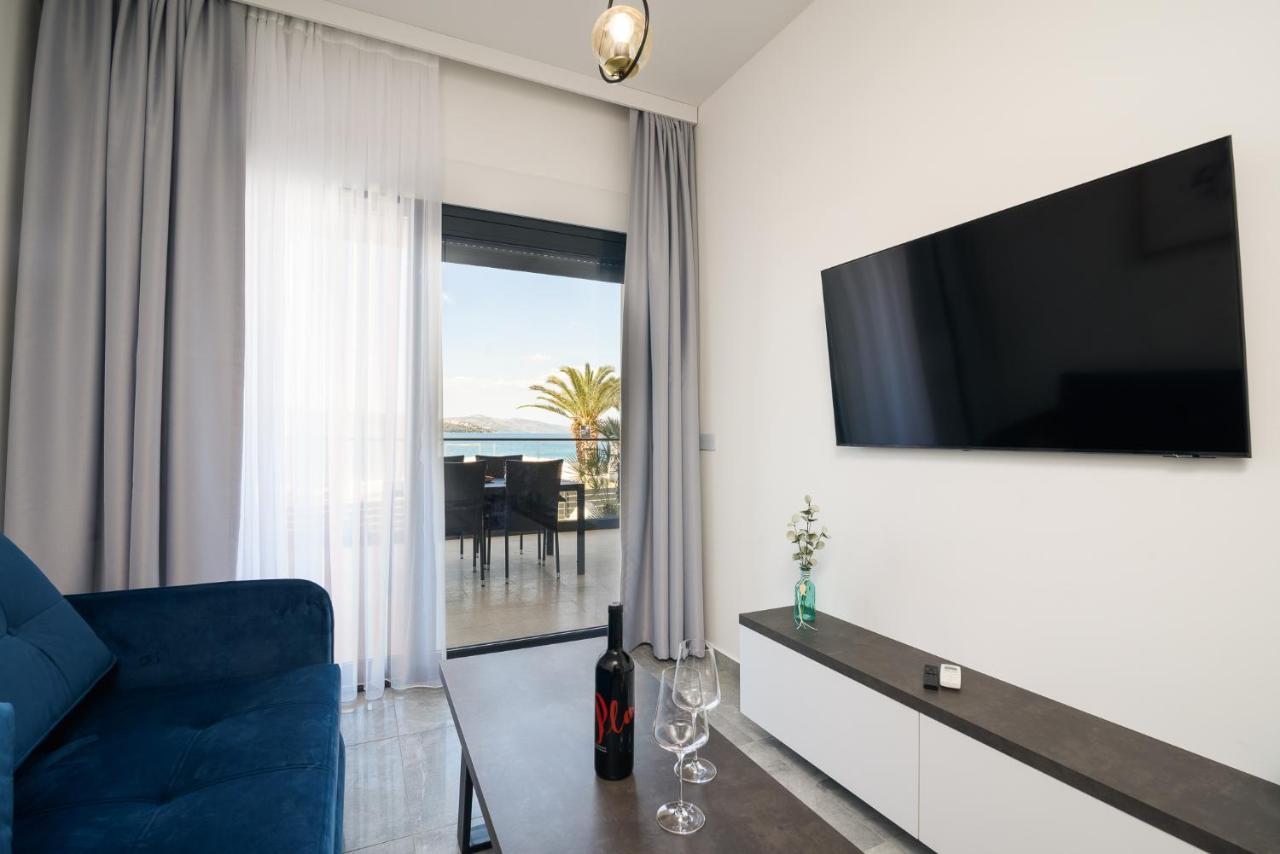 Palm Springs Apartment Трогир Екстериор снимка